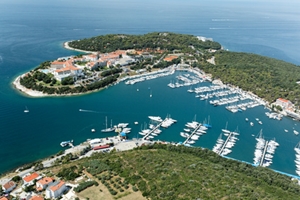 Alquiler de barcos Croacia Istria-Pula.jpg